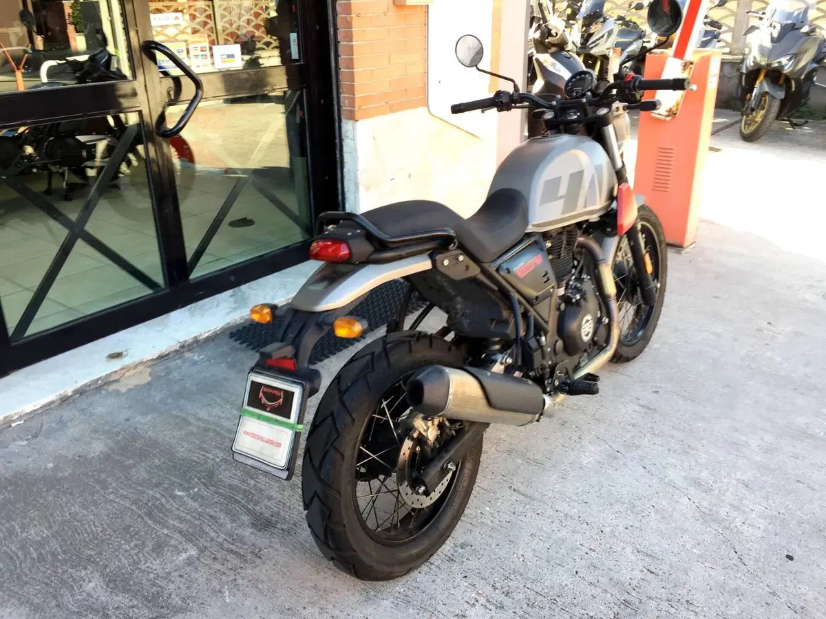 Royal Enfield Scram 411 (2022 - 24) (8)