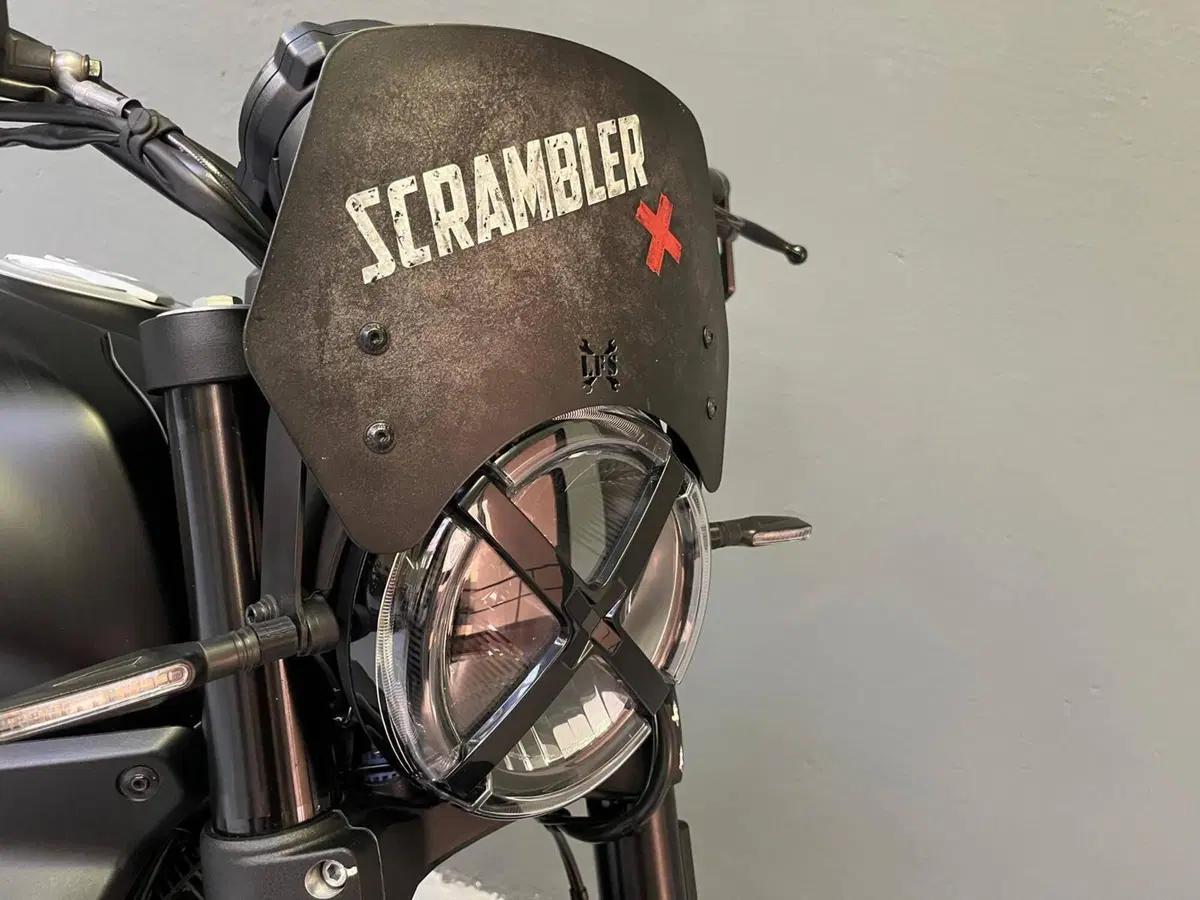 Ducati Scrambler 800 Icon Dark (2025 - 26) (4)