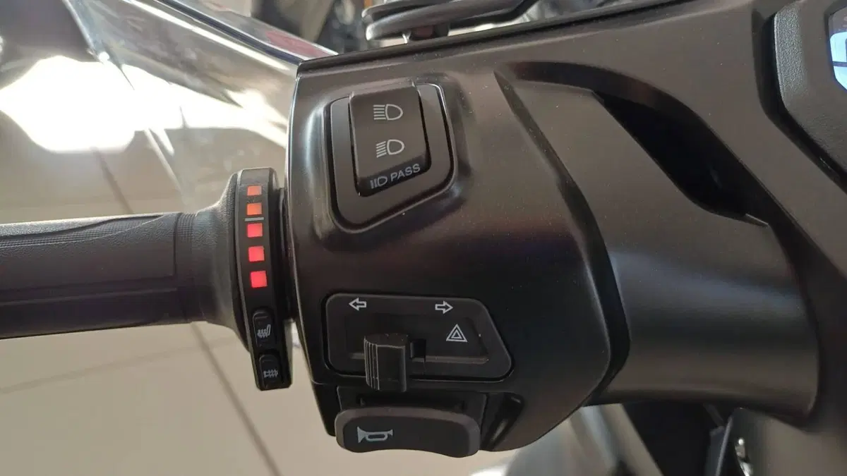 Voge Sfida SR16 125 Air (2026) (4)