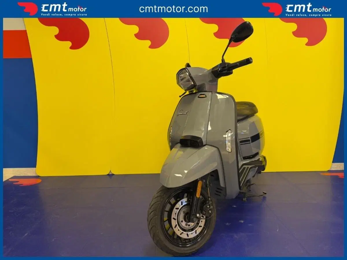 Lambretta V125 Special (2021 - 26) (3)