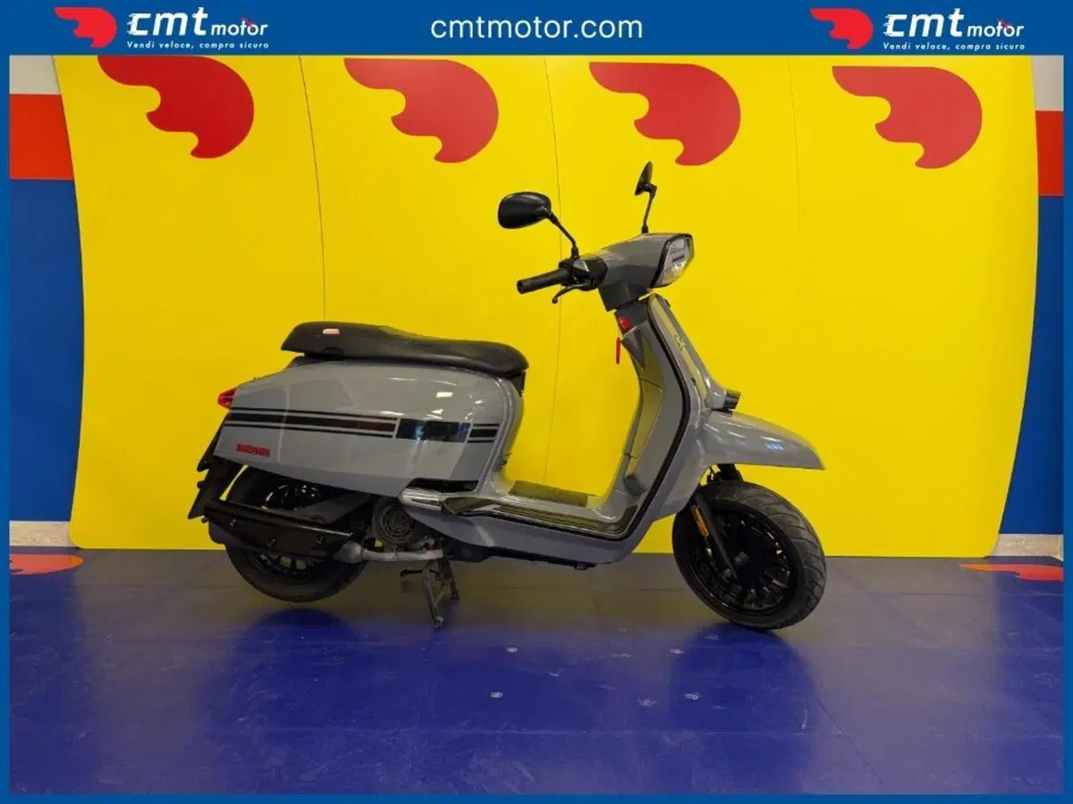 Lambretta V125 Special (2021 - 26) (5)