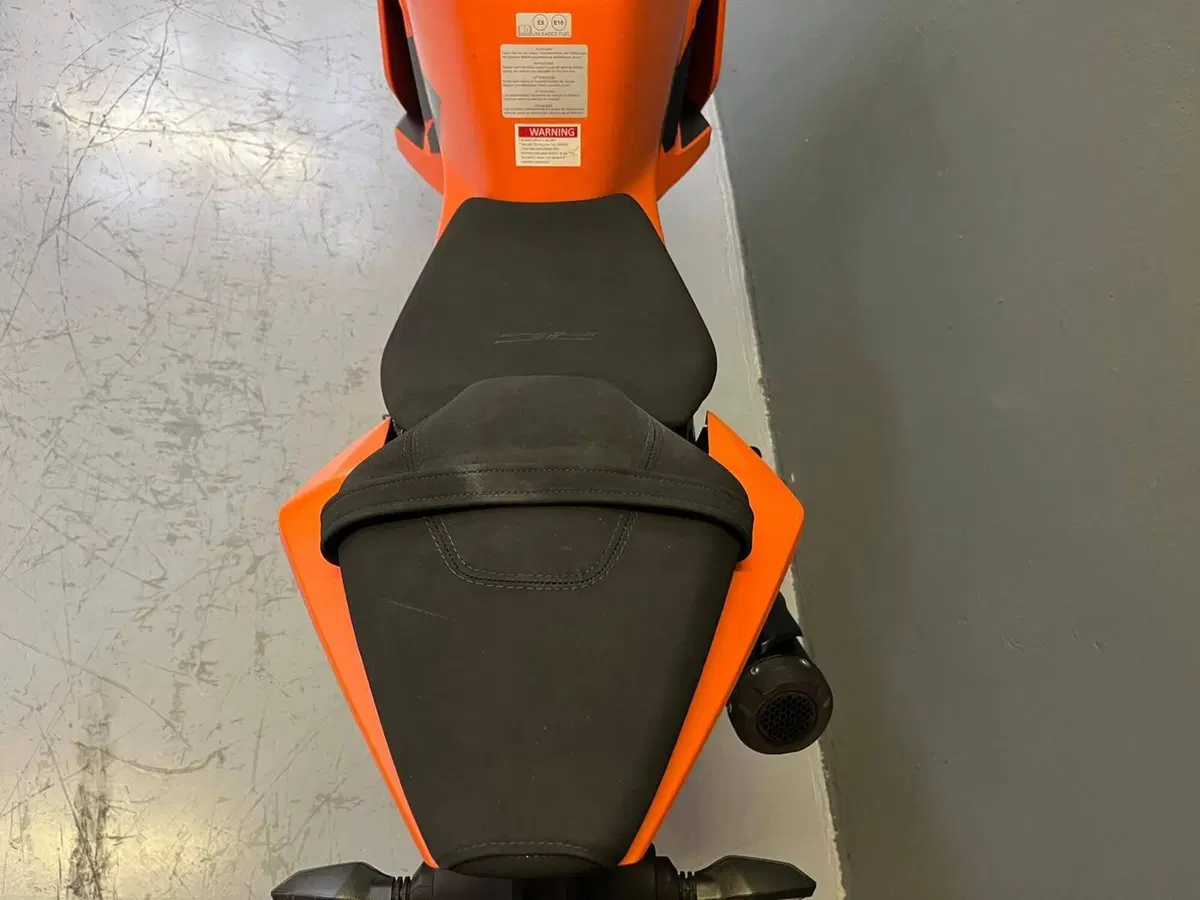 KTM RC 125 (2022 - 26) (5)