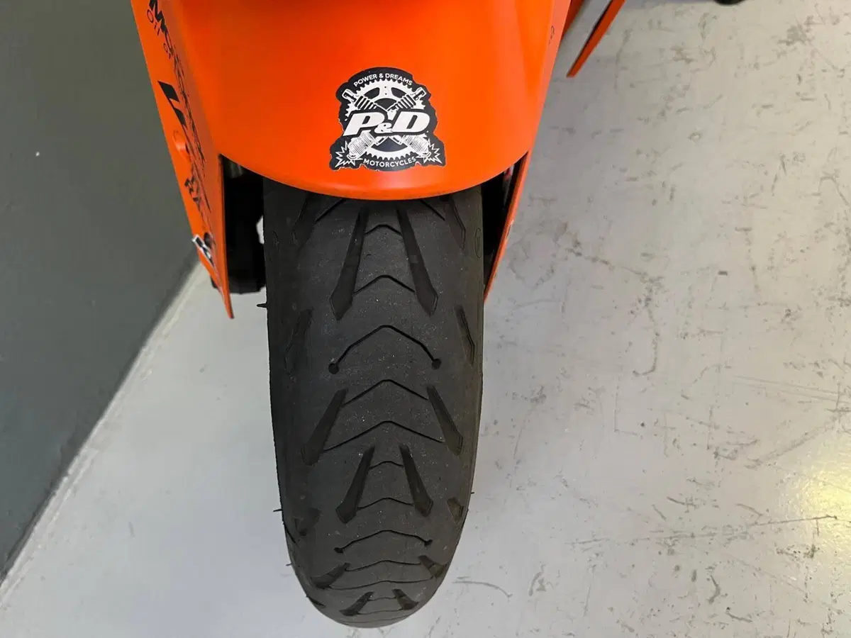 KTM RC 125 (2022 - 26) (8)