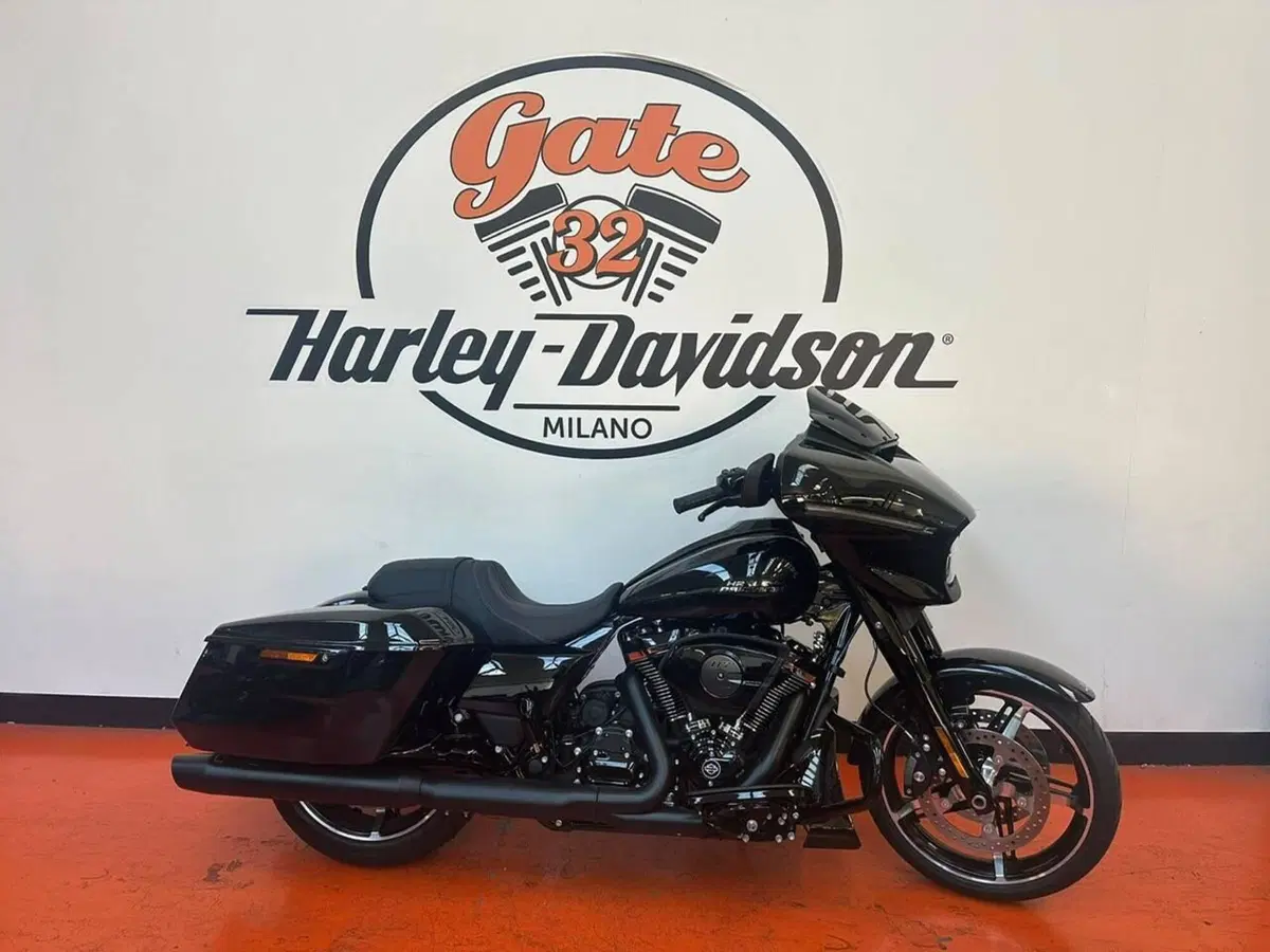 Harley-Davidson Street Glide (2024 - 26)