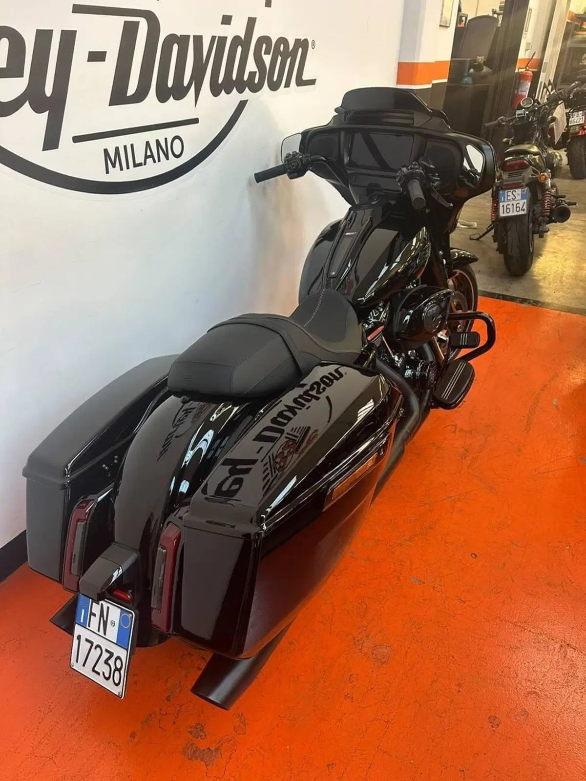 Harley-Davidson Street Glide (2024 - 26) (2)