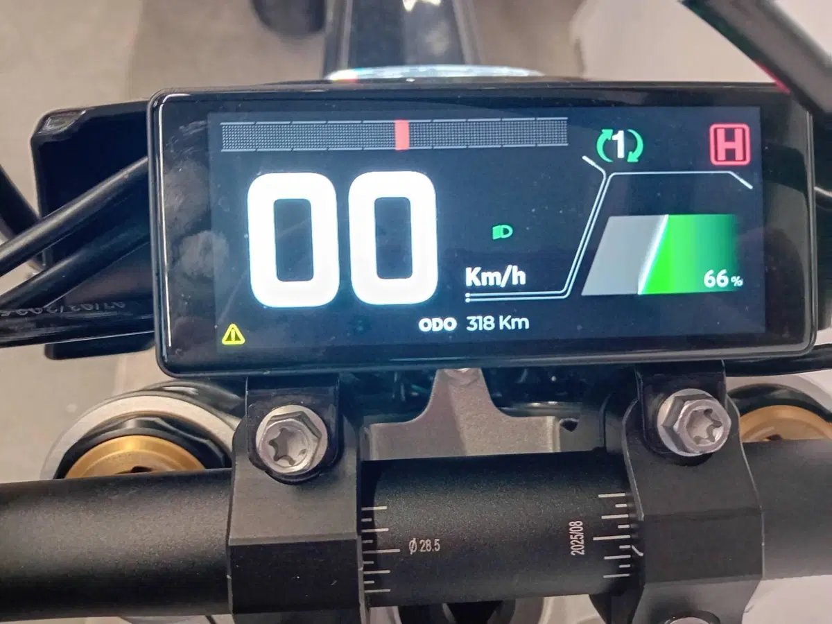 Talaria Moto Komodo TL6000 (2026) (3)