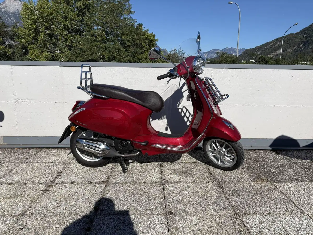 Vespa Primavera 125 3V ie Touring (2018 - 19) (2)