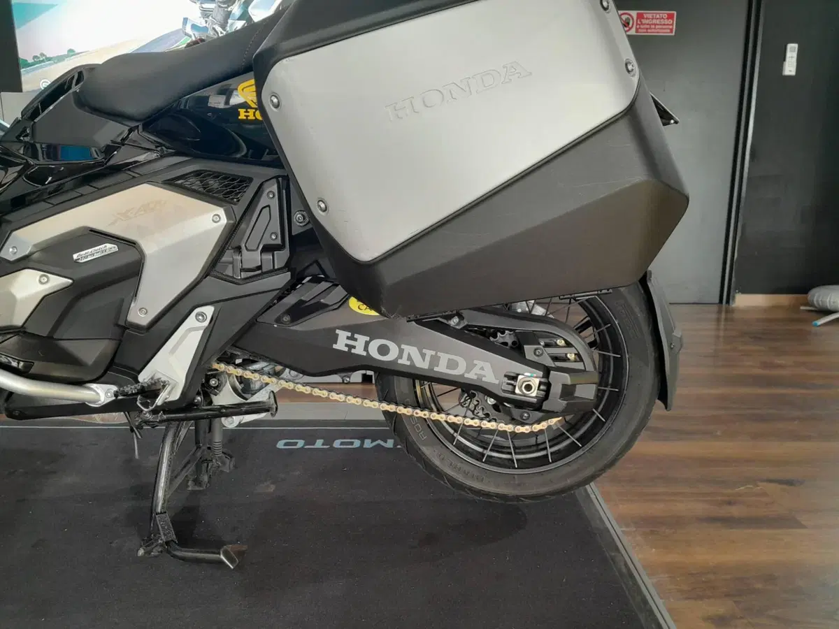 Honda X-ADV 750 DCT (2021 - 24) (2)