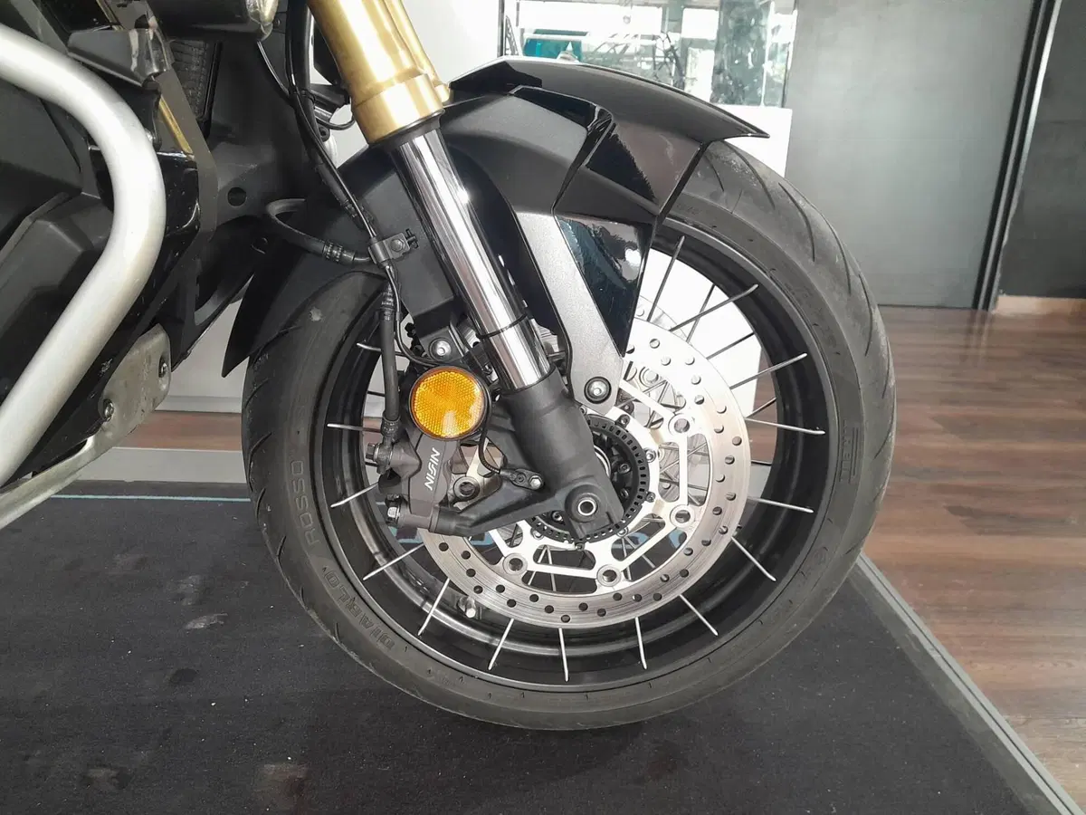 Honda X-ADV 750 DCT (2021 - 24) (15)