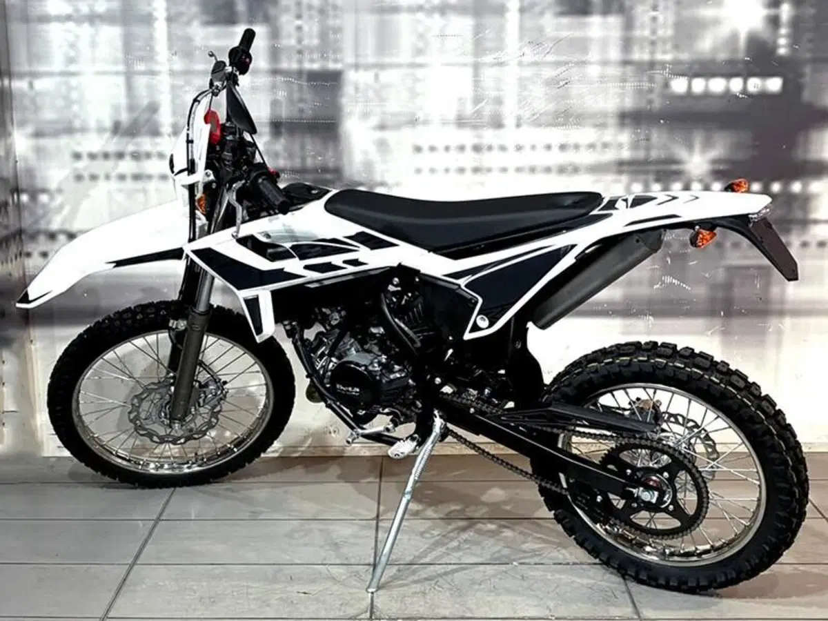 Betamotor RR 50 Enduro (2021 - 26) (4)