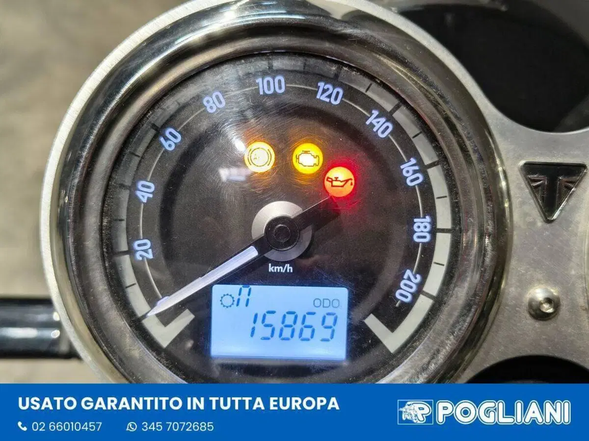 Triumph Bonneville T120 Black (2021 - 25) (10)