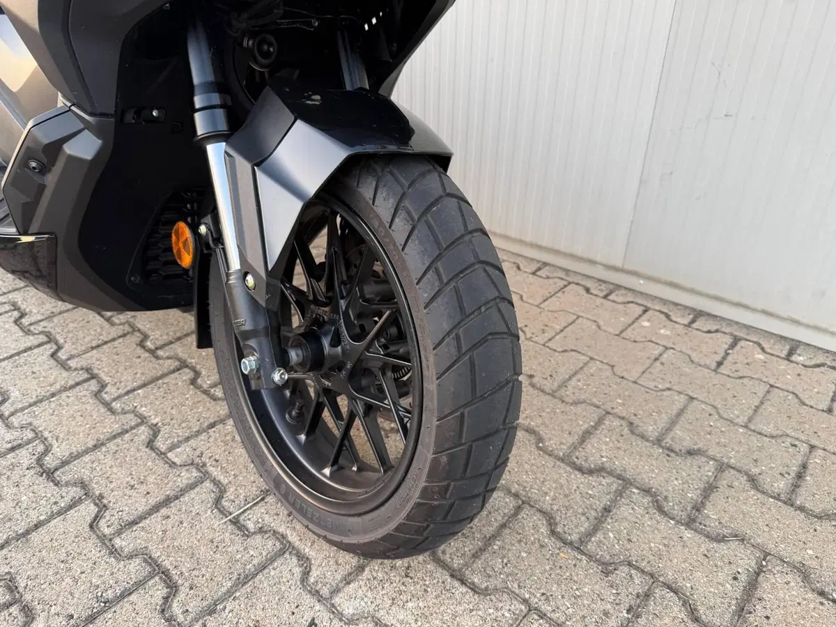 Honda ADV 350 (2025 - 26) (7)