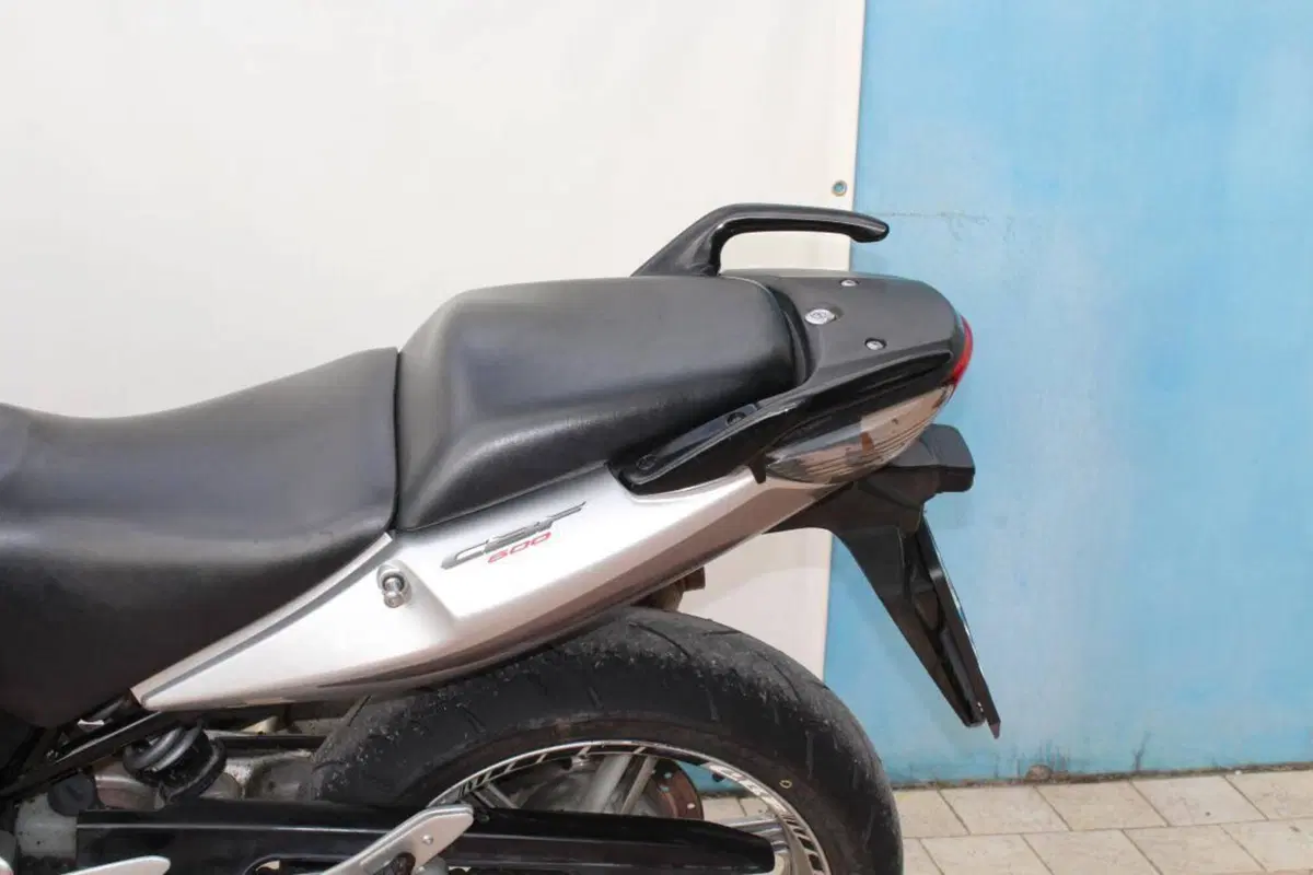 Honda CBF 600 N (2005 - 11) (4)