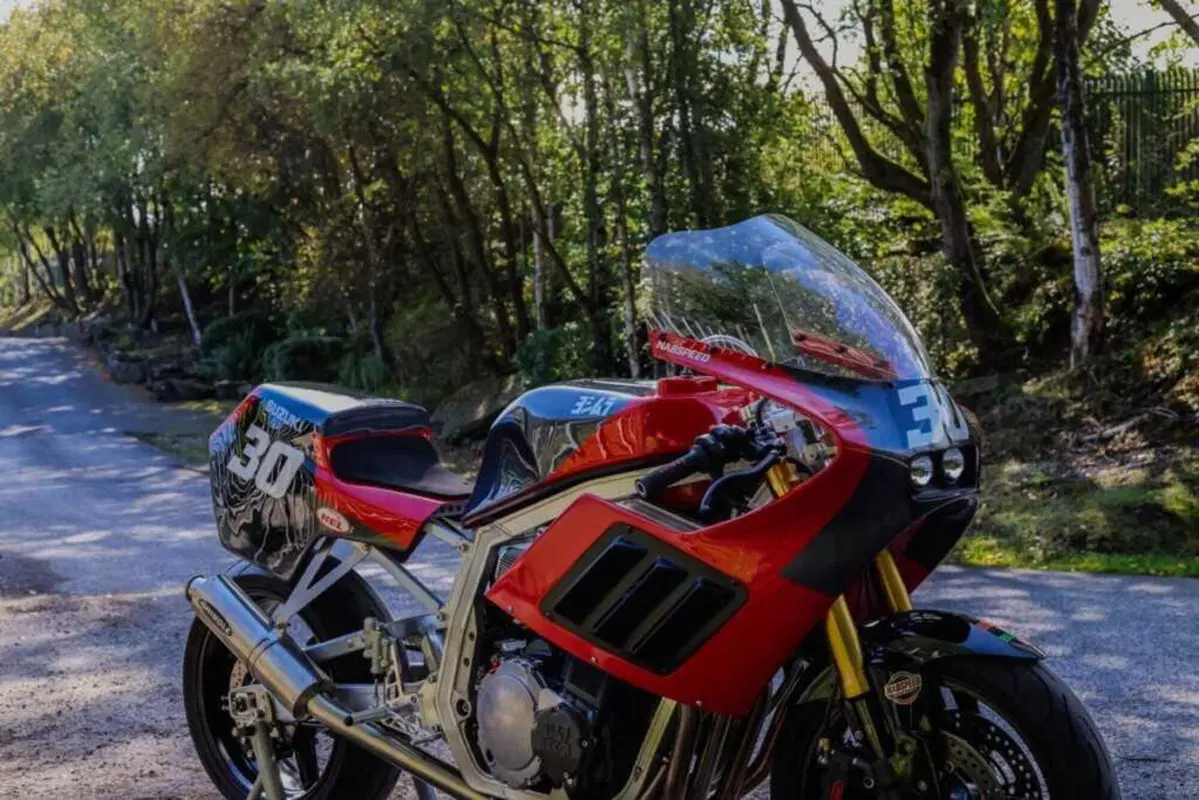 7/11 Heaven, la rinascita della Suzuki GSX-R Slabside nel restomod firmato Nabspeed Moto (3)