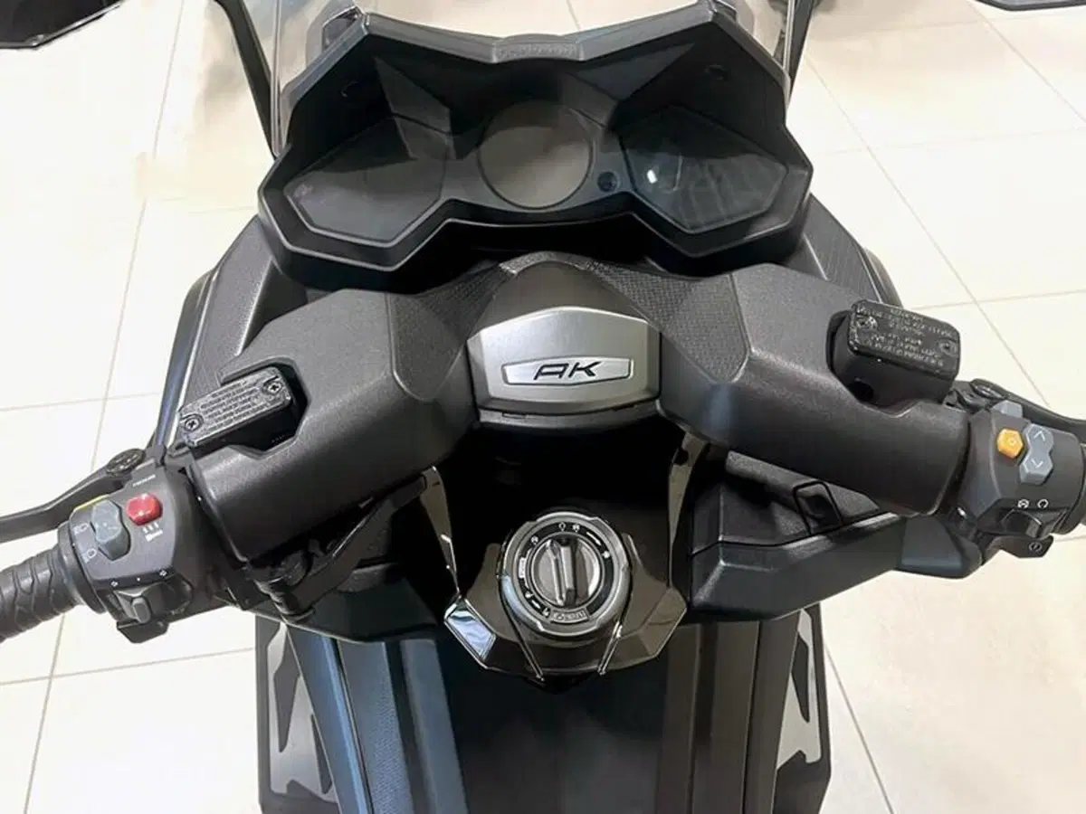 Kymco AK 550 (2017 - 19) (6)