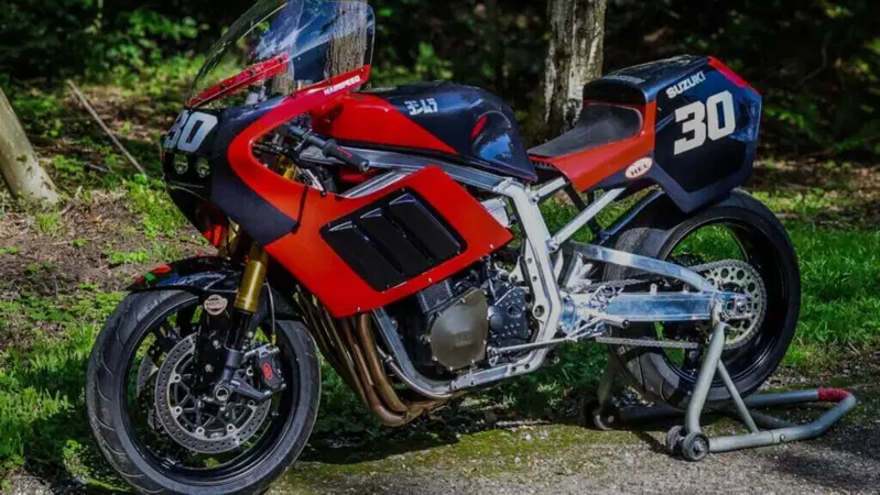 7/11 Heaven, la rinascita della Suzuki GSX-R Slabside nel restomod firmato Nabspeed Moto