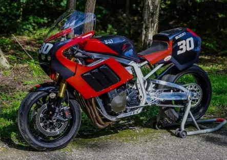 7/11 Heaven, la rinascita della Suzuki GSX-R Slabside nel restomod firmato Nabspeed Moto