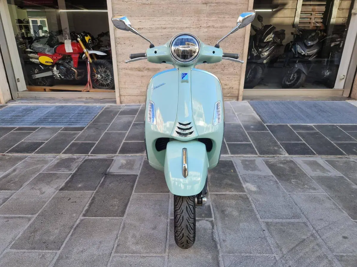 Vespa GTV 310 (2025 - 26) (2)