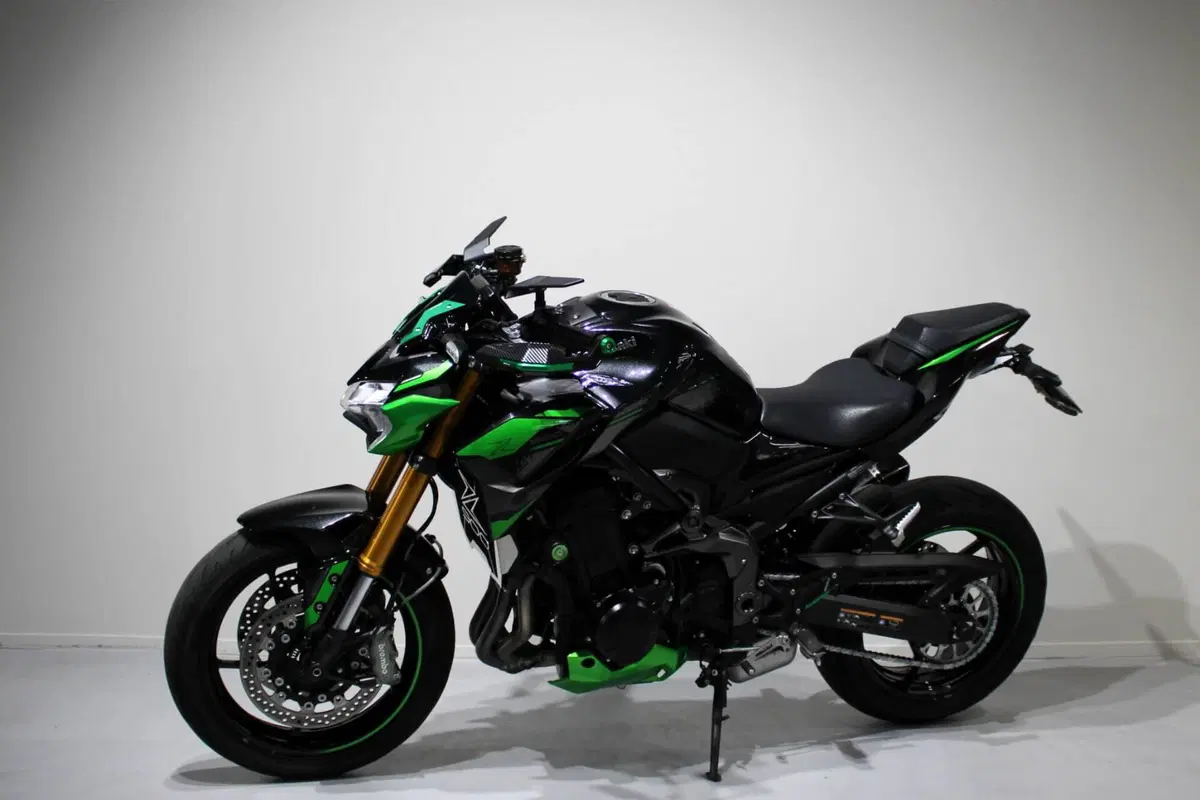 Kawasaki Z 900 SE (2022 - 24) (3)