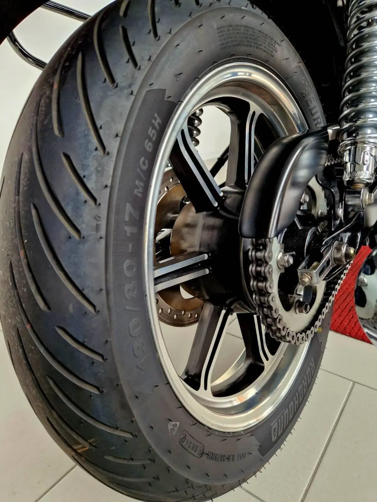 Triumph Bonneville SE (2009 - 13) (6)