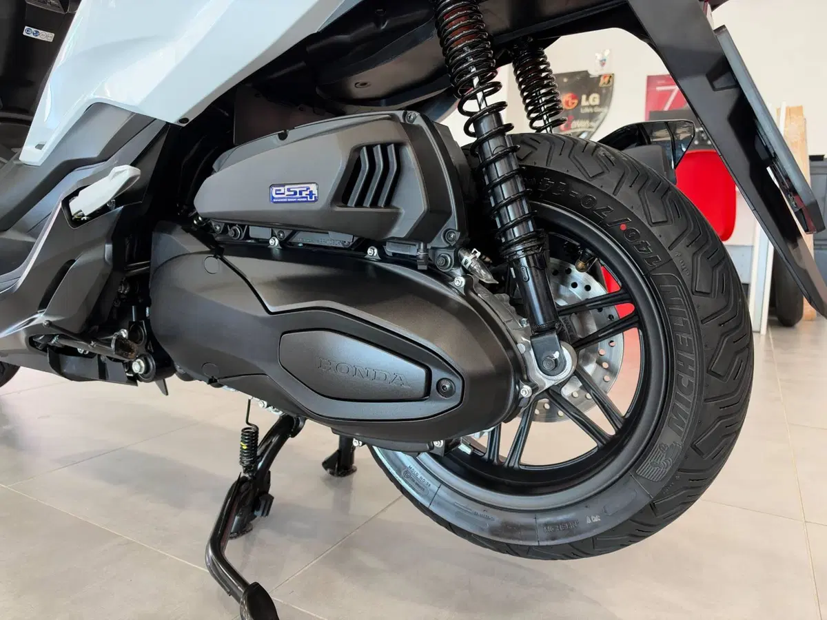 Honda Forza 350 (2025 - 26) (12)