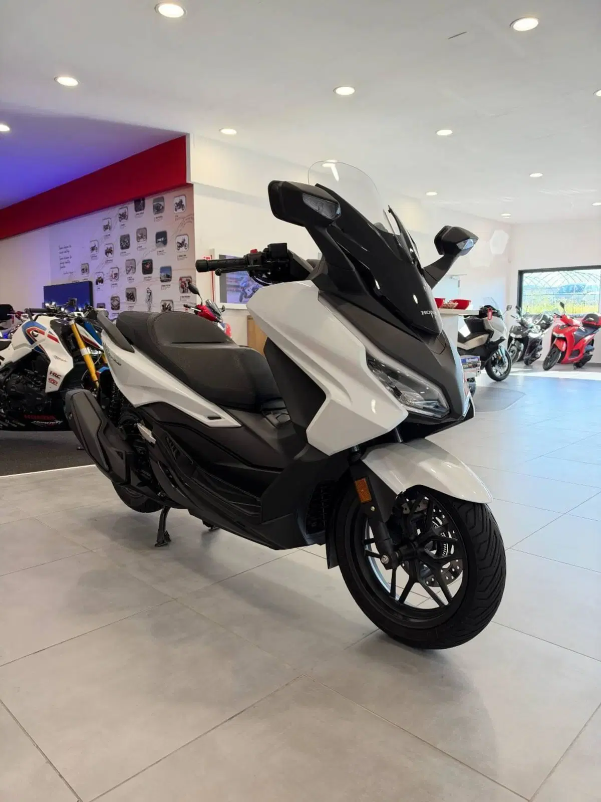 Honda Forza 350 (2025 - 26) (6)