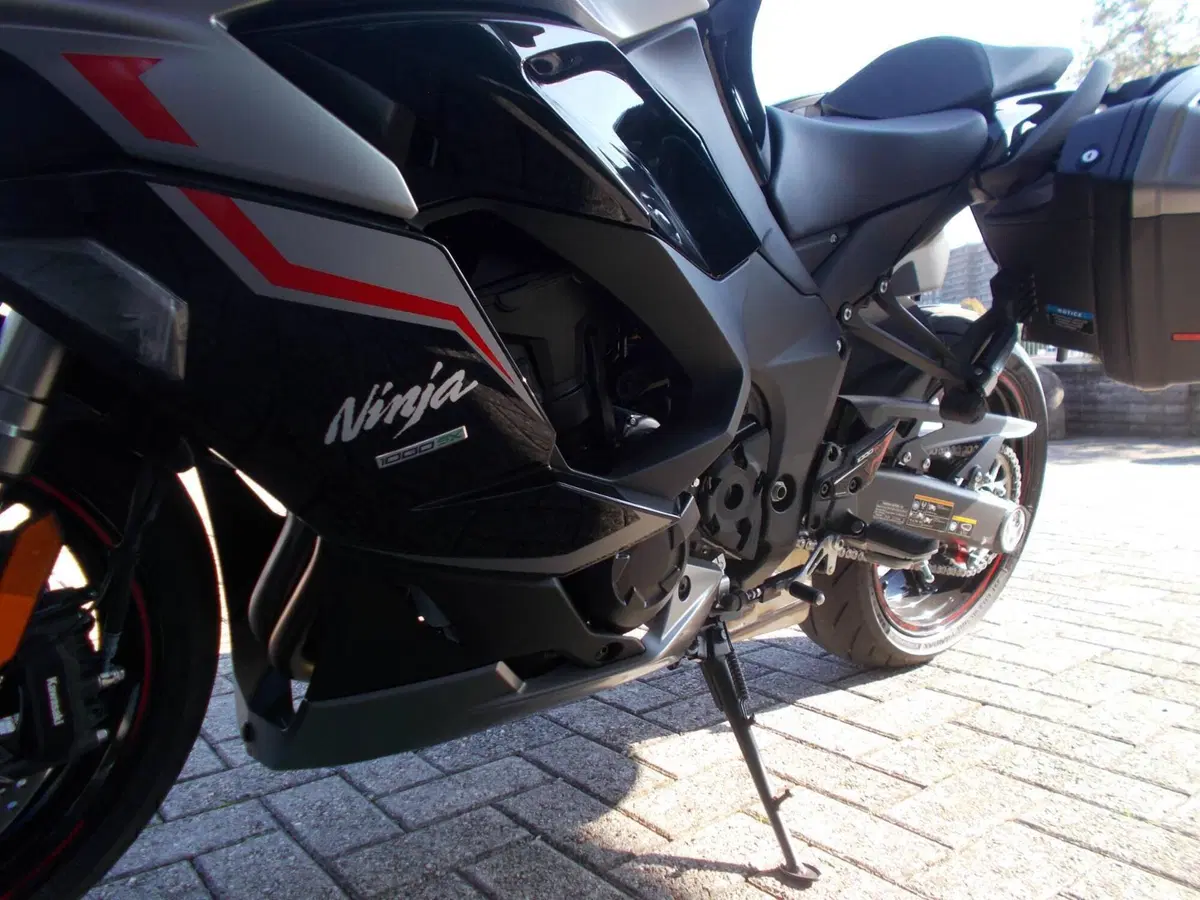 Kawasaki Ninja 1000 SX Tourer (2021 - 24) (4)