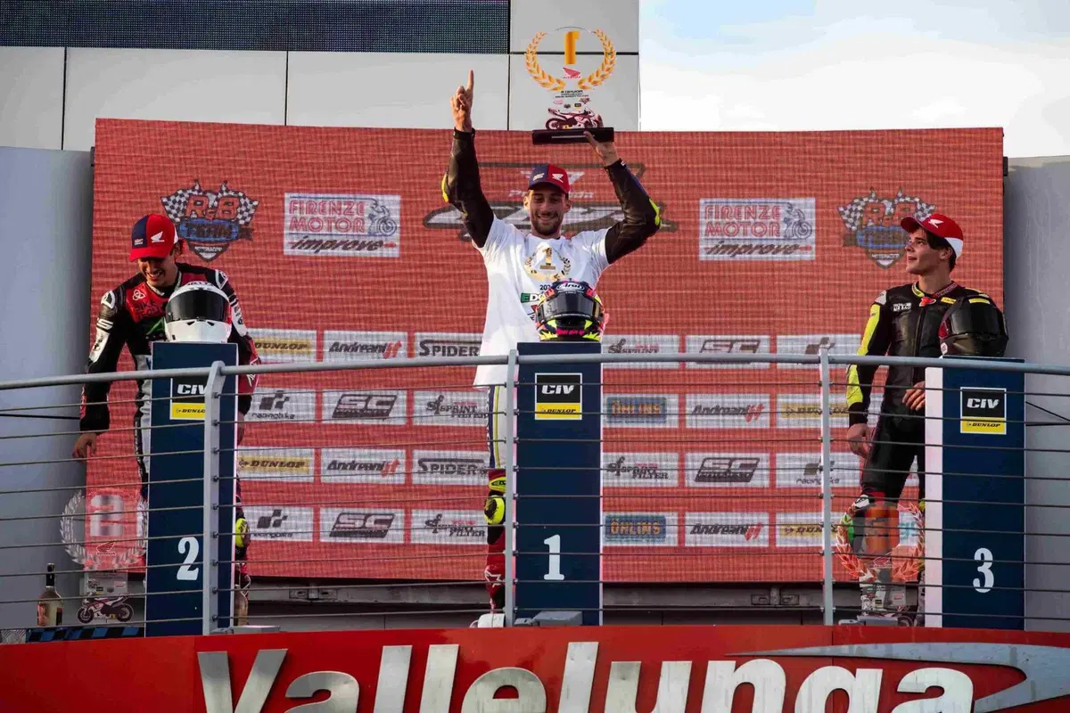 Honda CBR600RR Cup: Savioli chiude con cinque vittorie [GALLERY] (2)