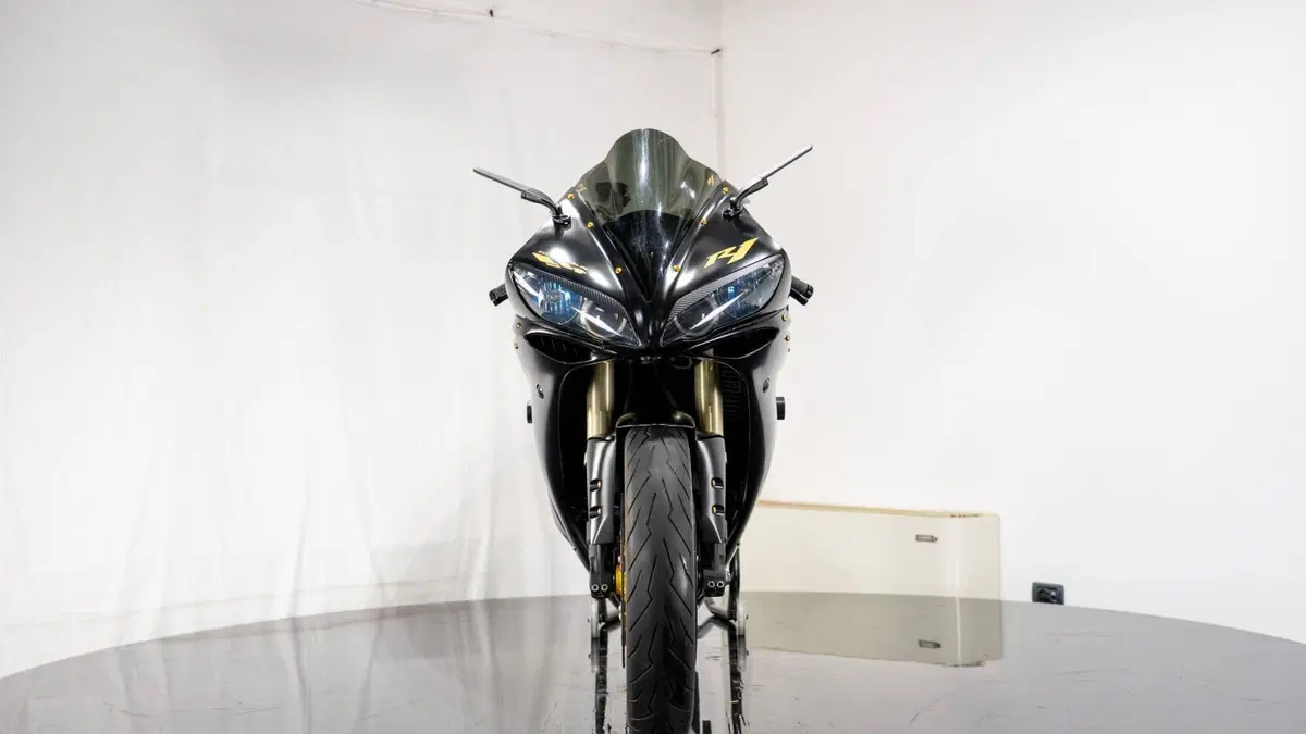 Yamaha YZF R1 (2004 - 05) (4)