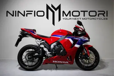 Honda CBR 600 RR (2024 - 26) usata