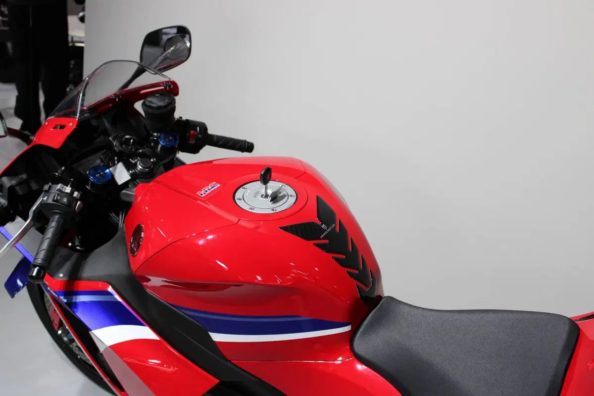 Honda CBR 600 RR (2024 - 26) (5)