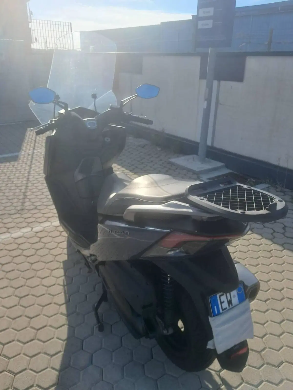 Kymco X-Town 300i City (2021 - 25) (3)