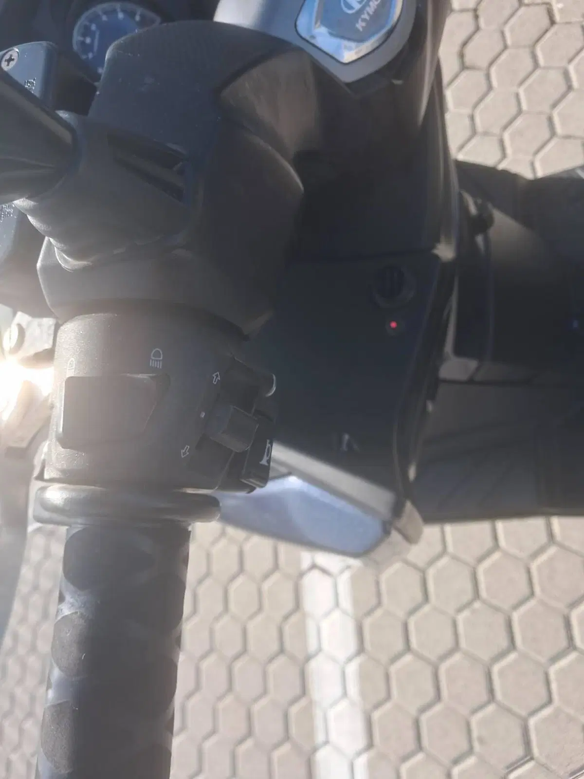 Kymco X-Town 300i City (2021 - 25) (12)
