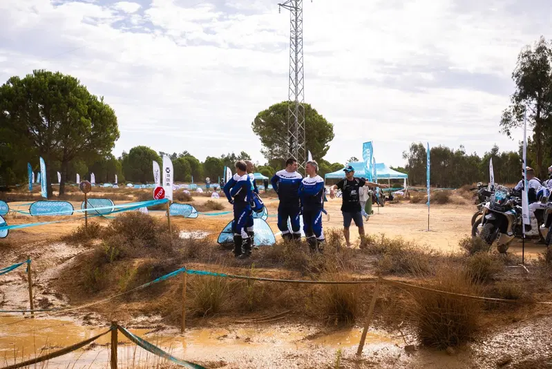 Osservando le altre nazioni prima di lanciarci a gas aperto nella vasca di fango