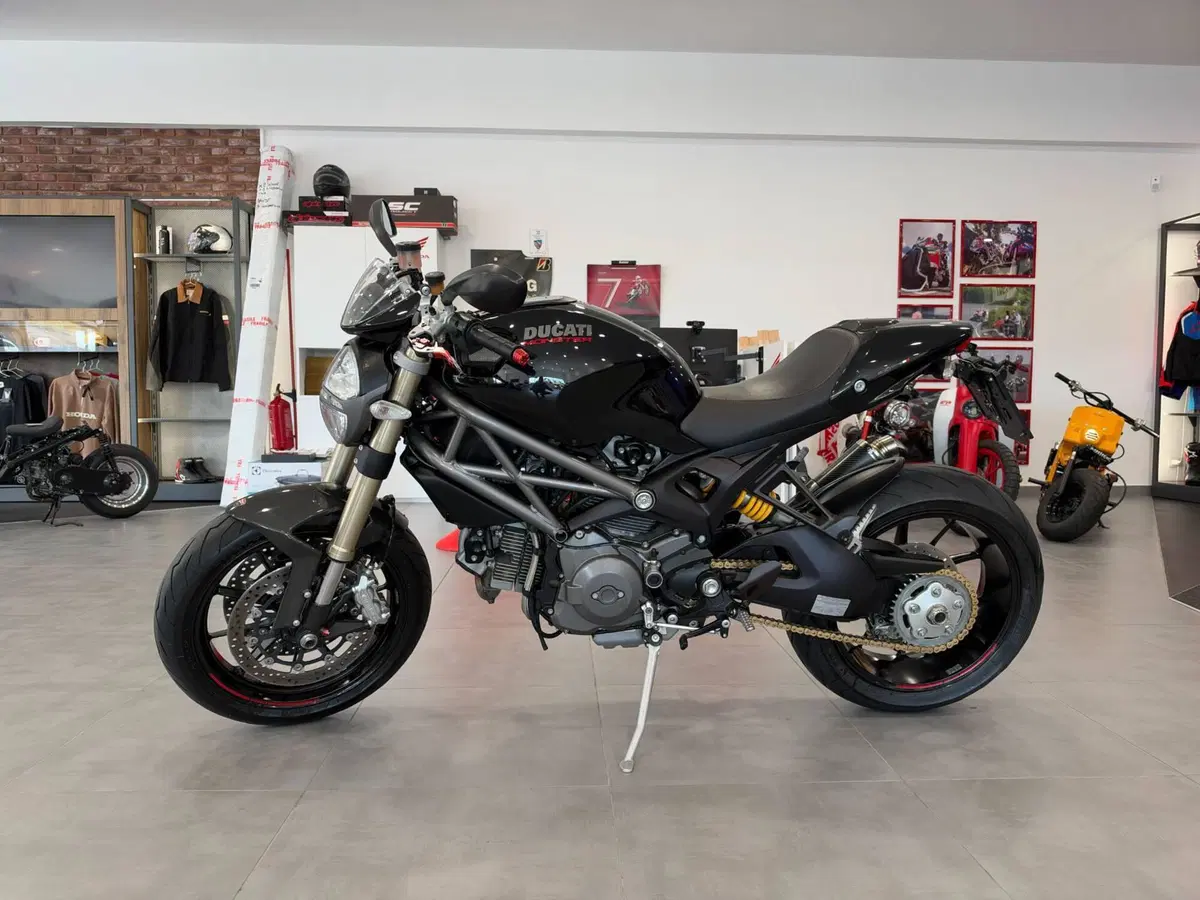 Ducati Monster 1100 Evo ABS (2011 - 13) (2)