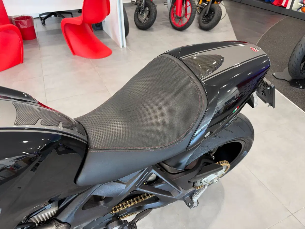 Ducati Monster 1100 Evo ABS (2011 - 13) (9)