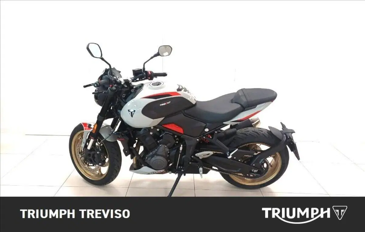 Triumph Trident 800 (2026)