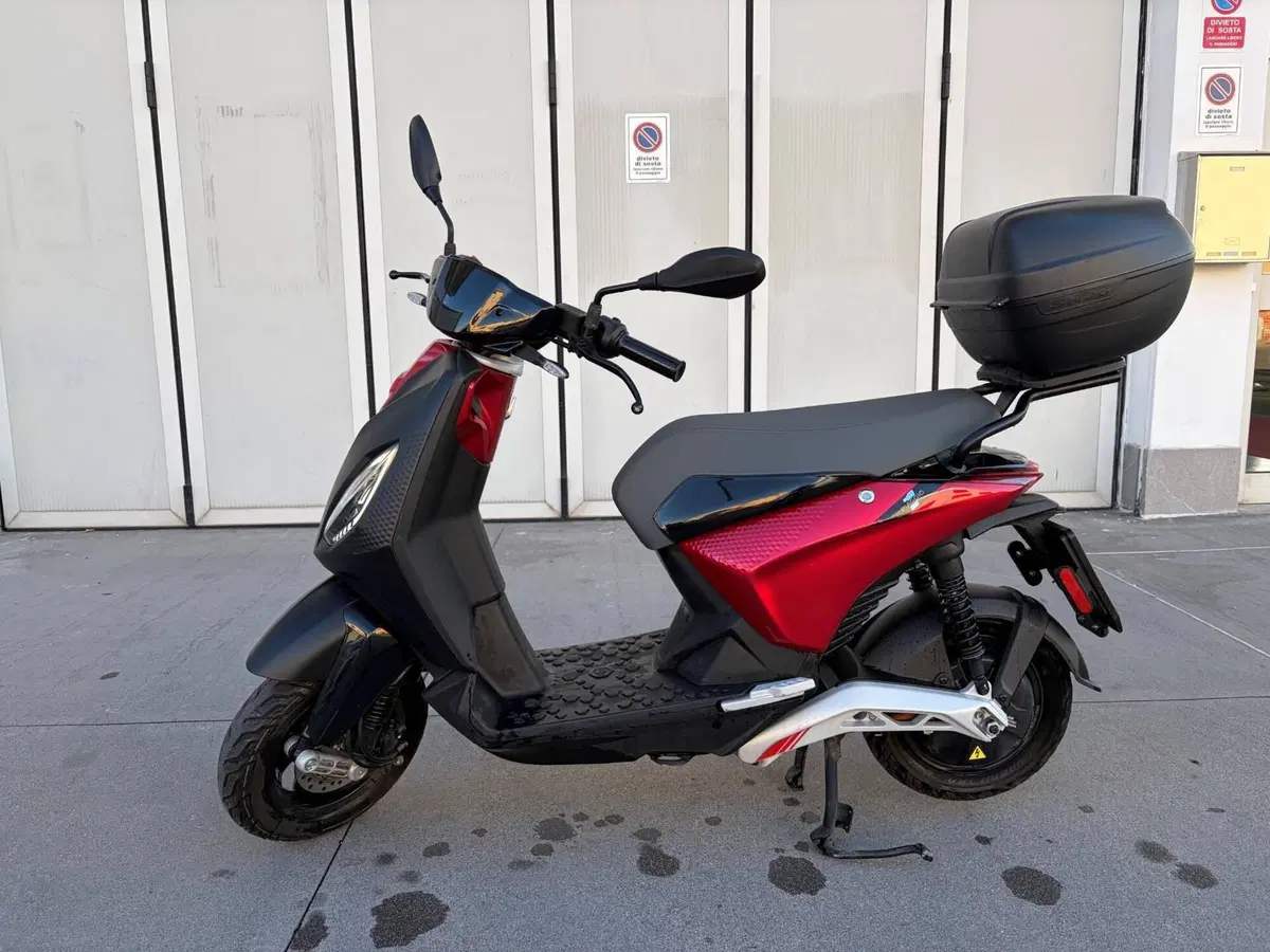 Piaggio 1 Active (2022 - 26) (2)