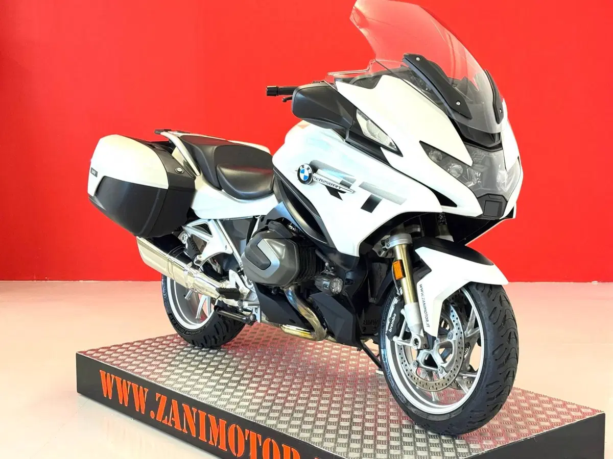 Bmw R 1250 RT (2021 - 25) (2)