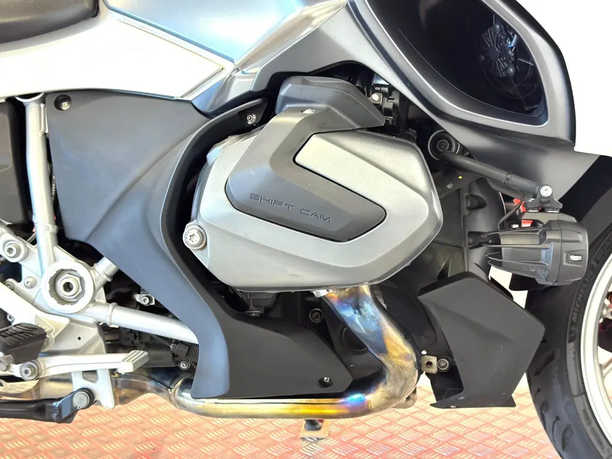 Bmw R 1250 RT (2021 - 25) (10)
