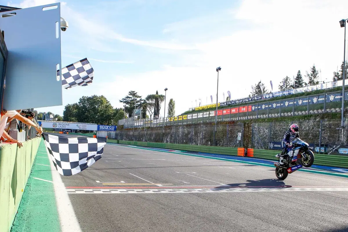 Delbianco e Dalla Porta campioni CIV 2026: dietro la doppietta Yamaha c'è una lezione di strategia [GALLERY] (2)