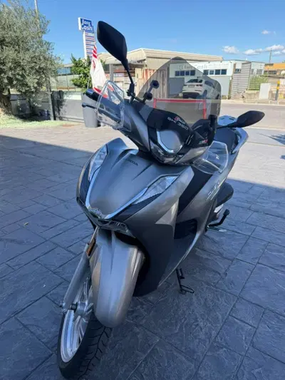 Honda SH 350 (2021 - 24) usata