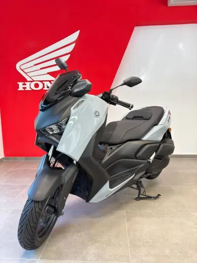 Yamaha X-Max 300 Tech Max+ (2025 - 26) usata