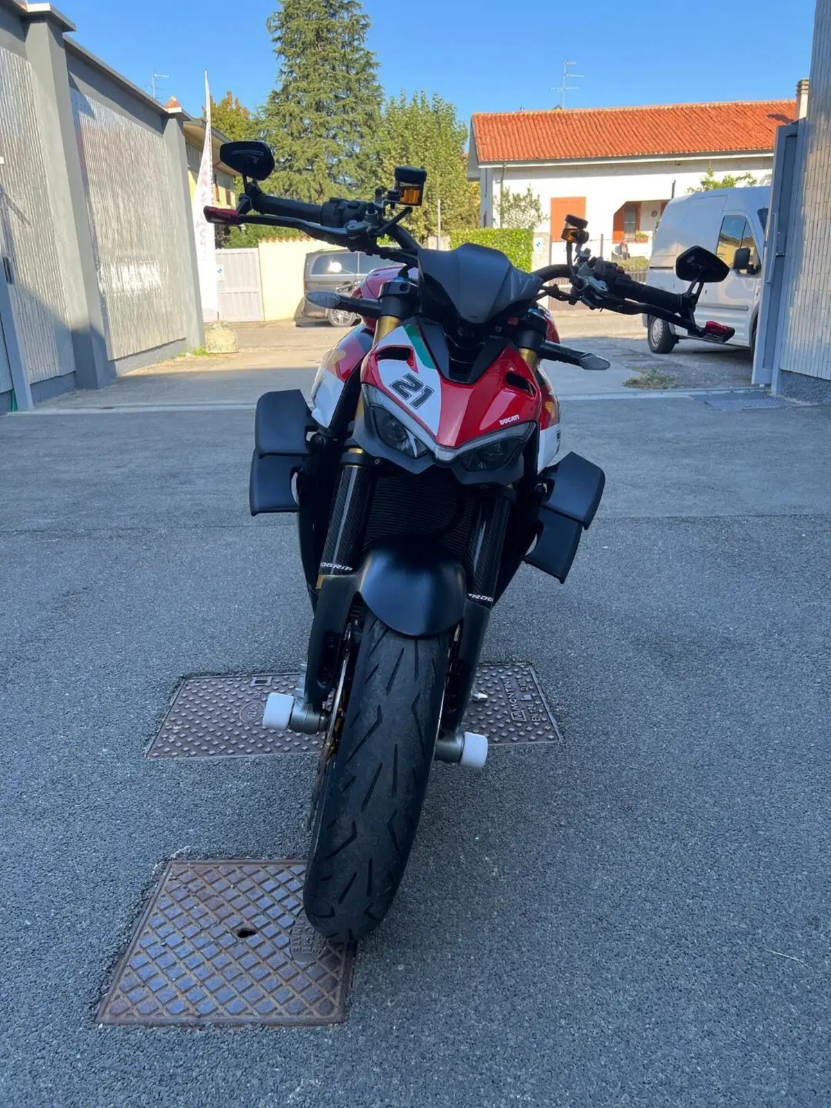 Ducati Streetfighter V4 1100 (2020) (3)