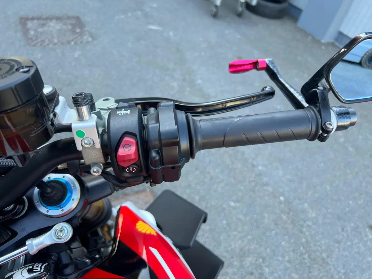 Ducati Streetfighter V4 1100 (2020) (14)