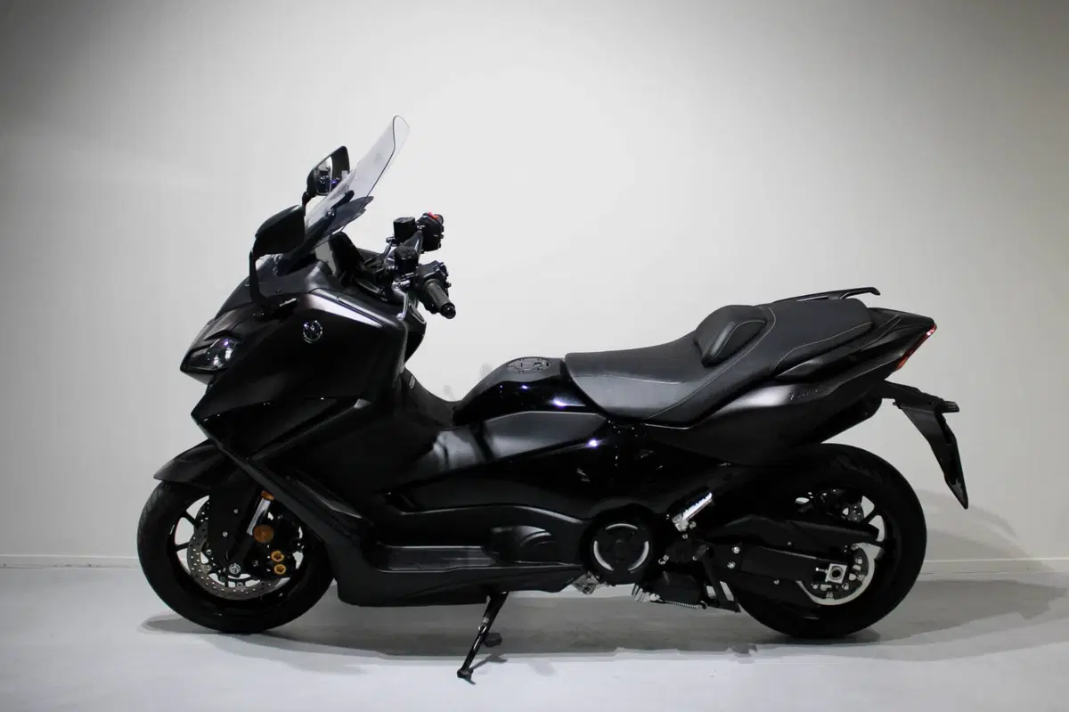Yamaha T-Max 560 Tech Max (2022 - 24) (4)