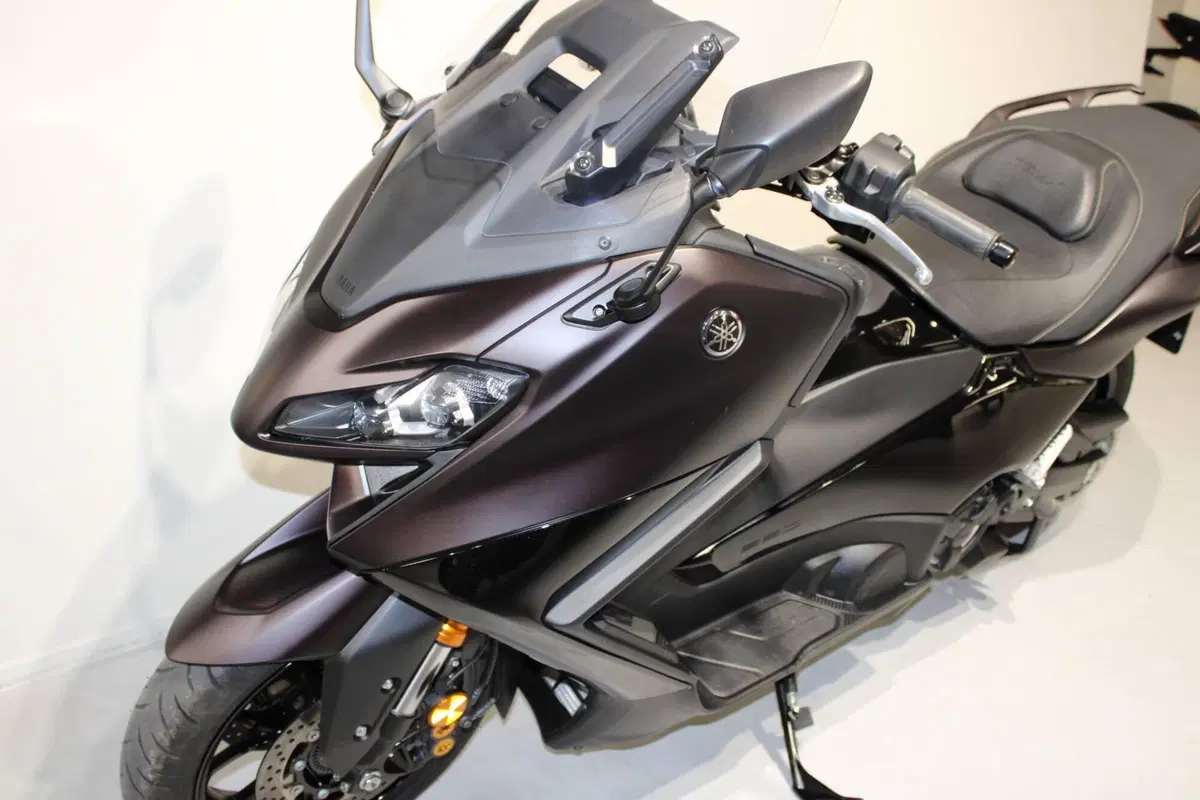 Yamaha T-Max 560 Tech Max (2022 - 24) (9)