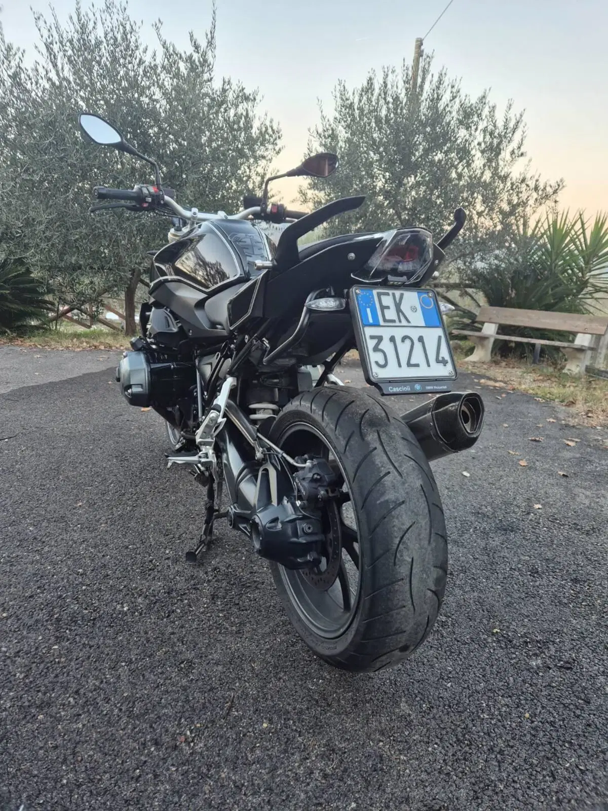 Bmw R 1200 R Black Edition (2017 - 18) (2)