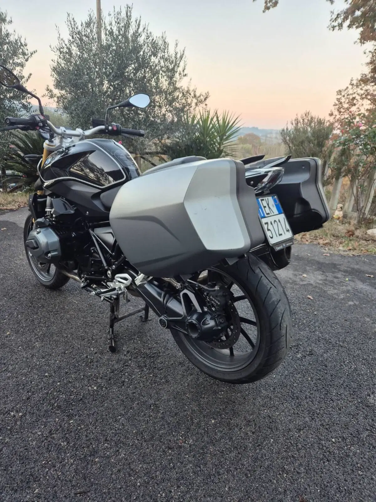 Bmw R 1200 R Black Edition (2017 - 18) (8)