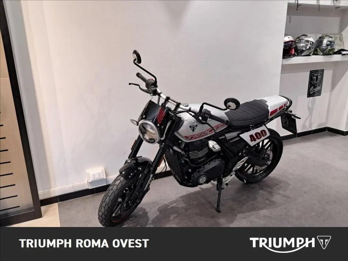 Triumph Tracker 400 (2026) (10)